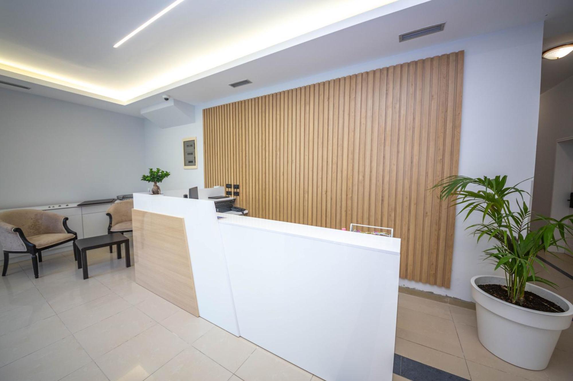 סרנדה Hotel Sea Breeze מראה חיצוני תמונה
