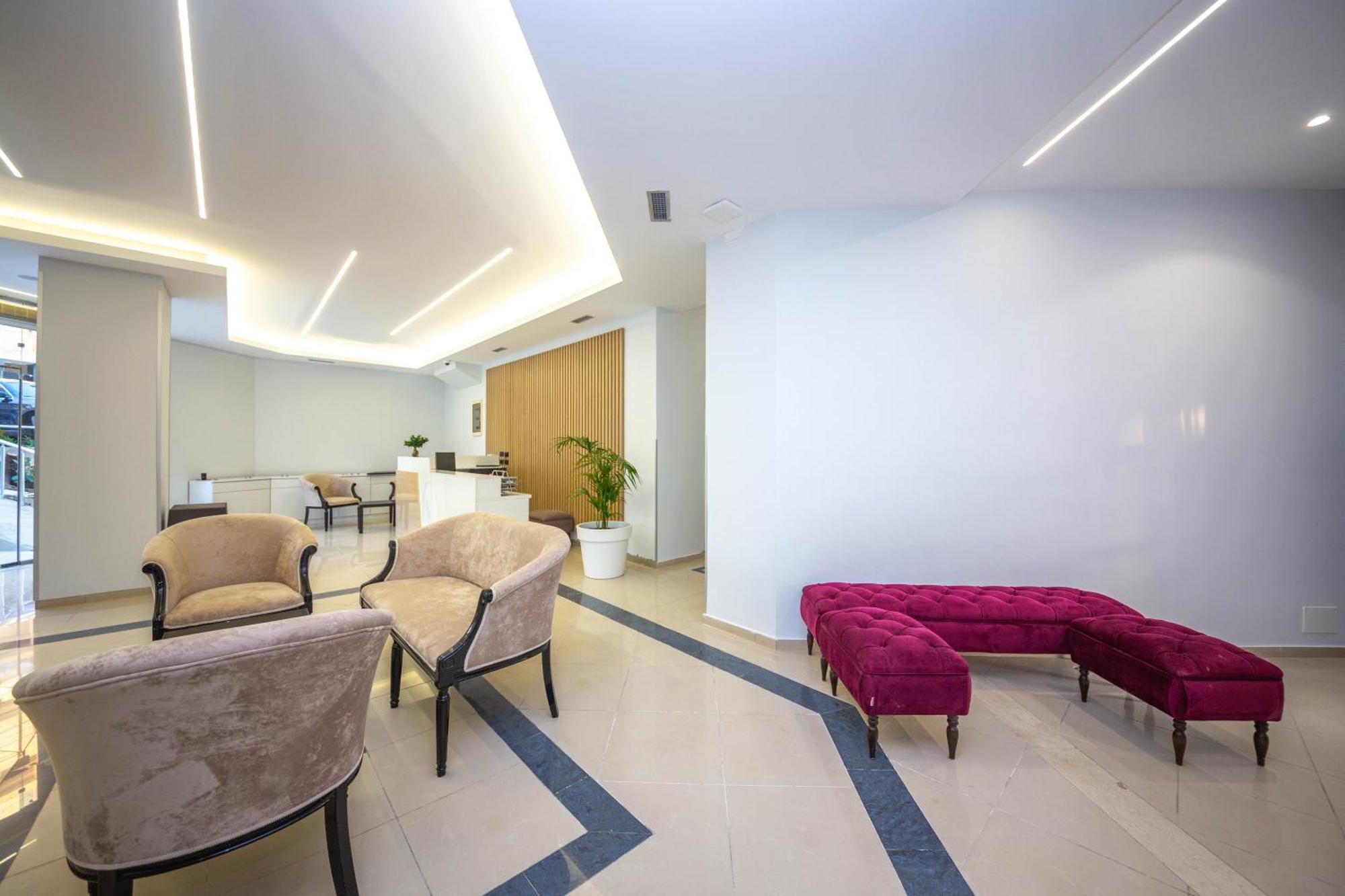 סרנדה Hotel Sea Breeze מראה חיצוני תמונה