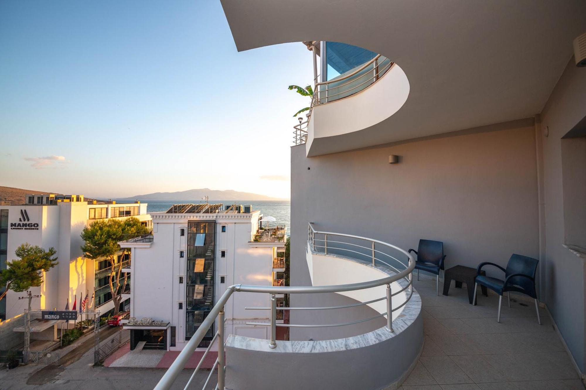סרנדה Hotel Sea Breeze מראה חיצוני תמונה