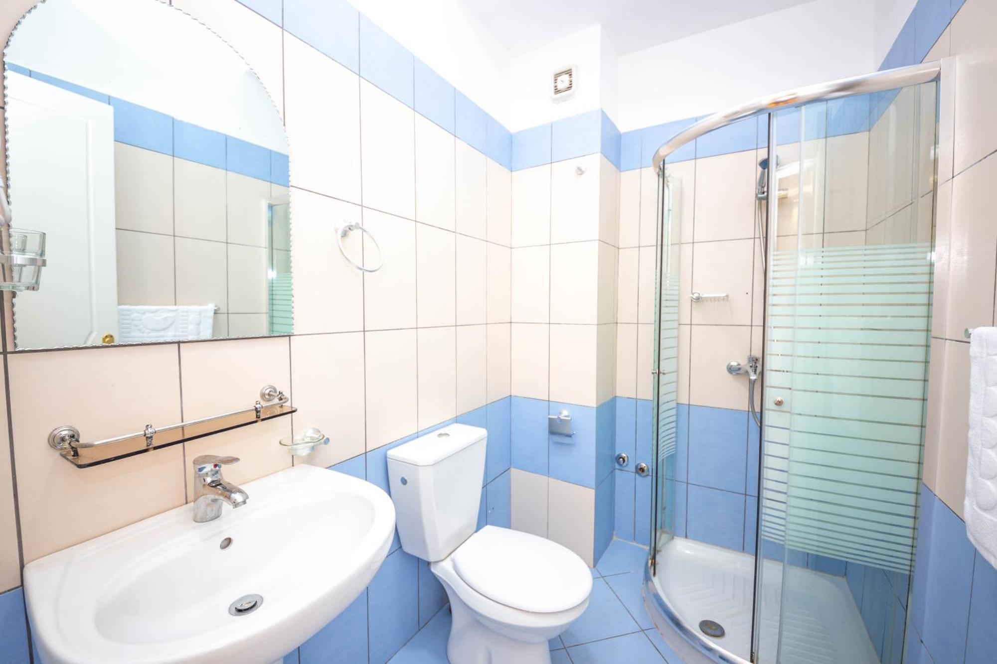 סרנדה Hotel Sea Breeze מראה חיצוני תמונה